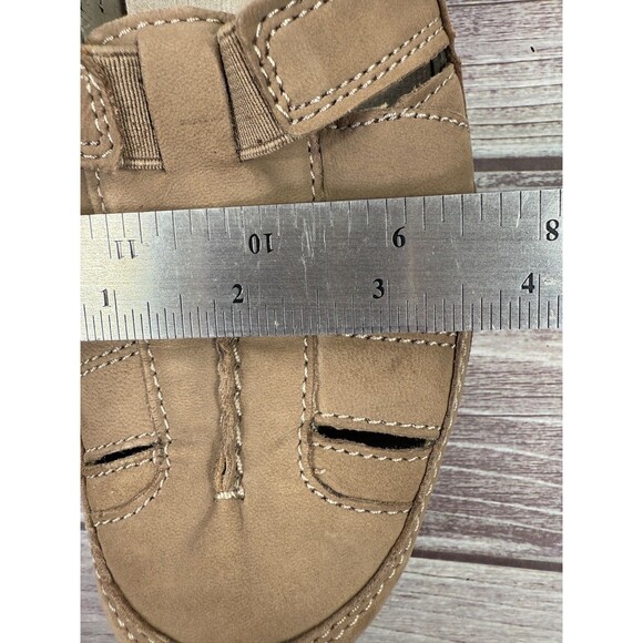 Clarks Slip On Shoes Women SZ 7.5M Tan Leather Comfort Flats Stretch - Picture 9 of 16